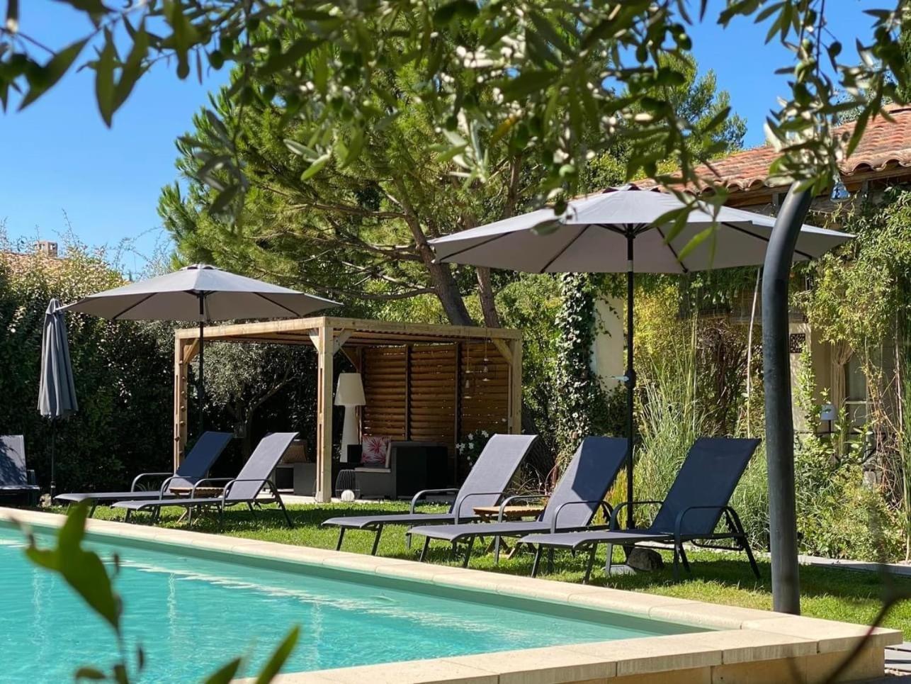 Villa Le Jardin De Lau Aubignan Exterior foto