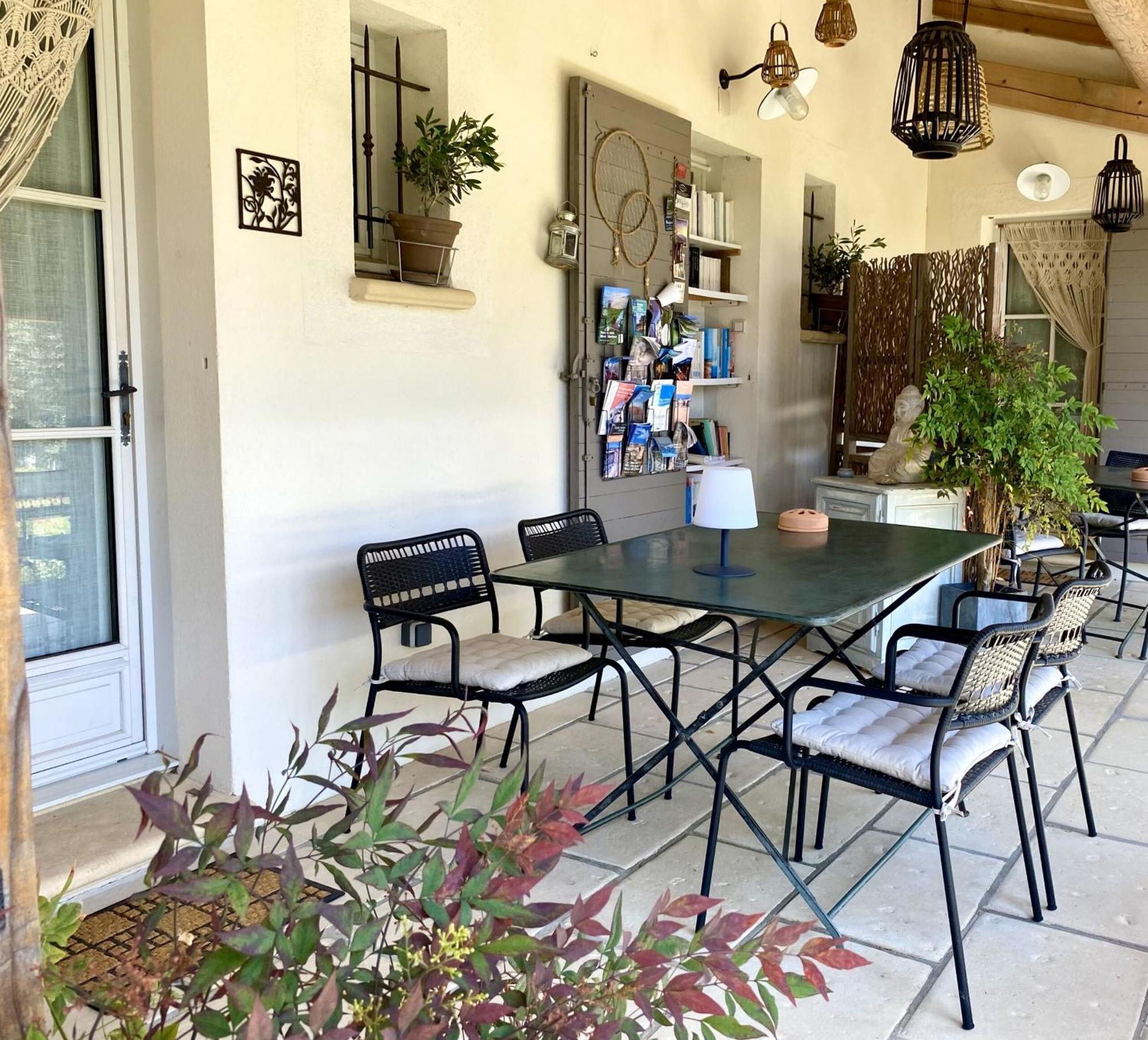 Villa Le Jardin De Lau Aubignan Habitación foto